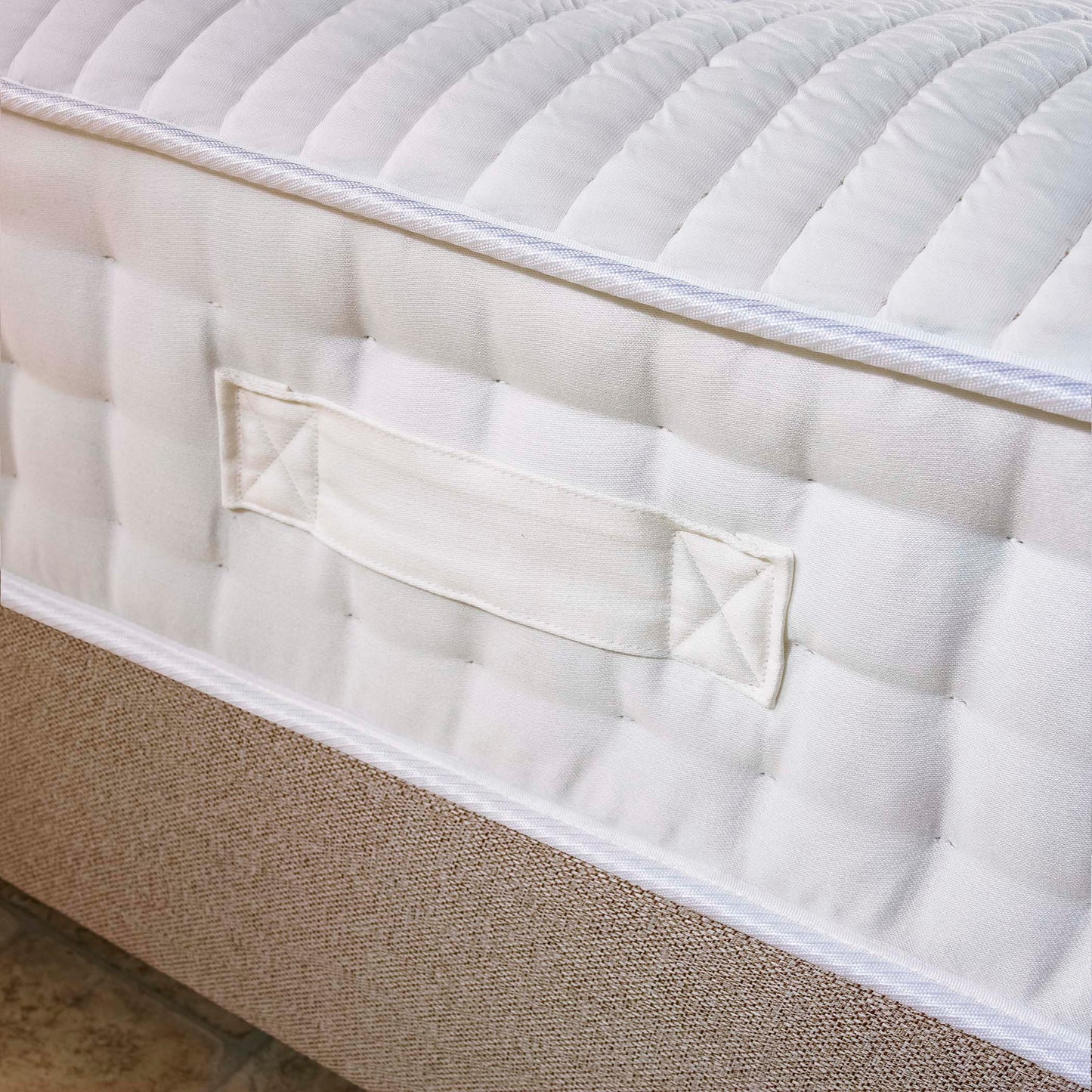 Contour Bed