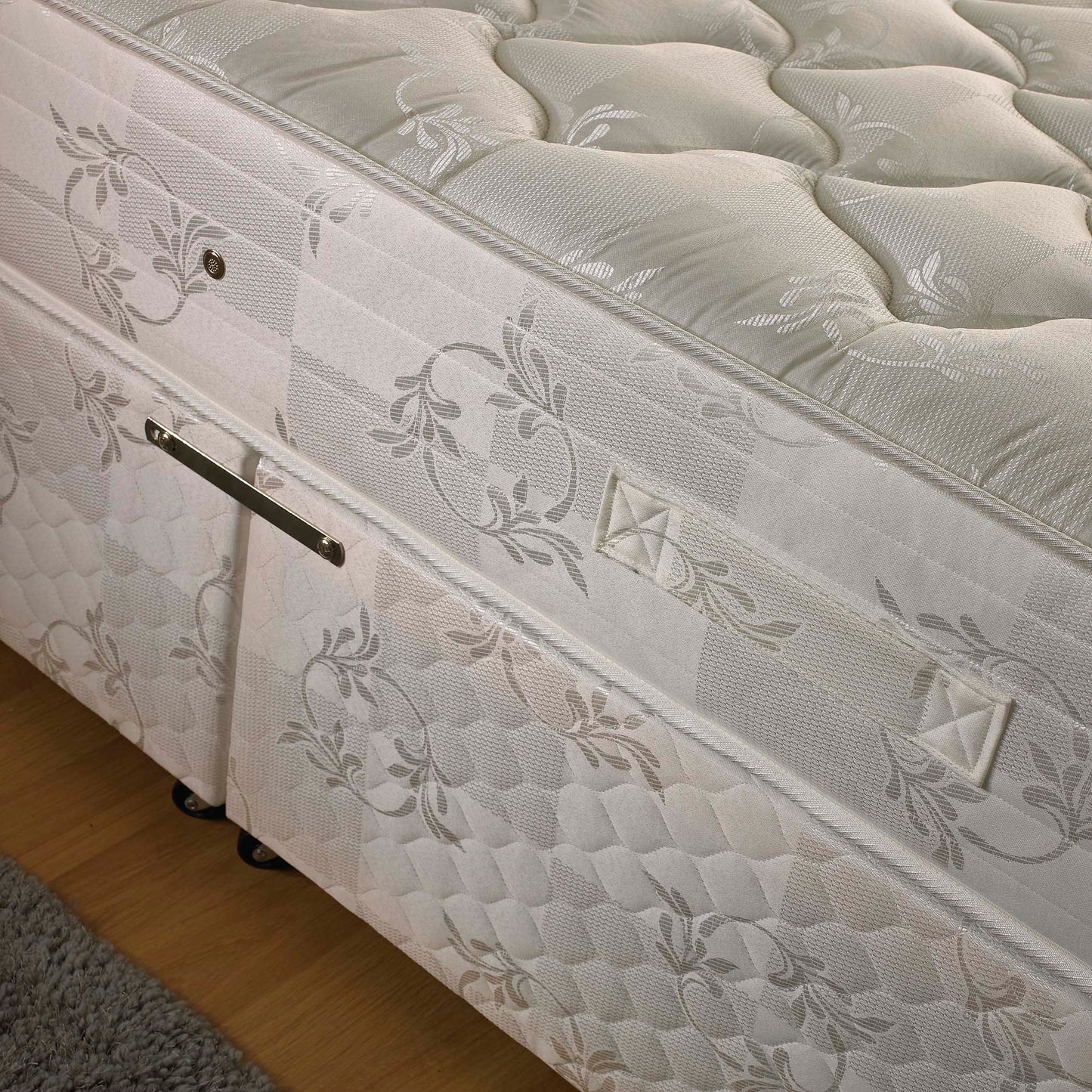 Kensington Bed