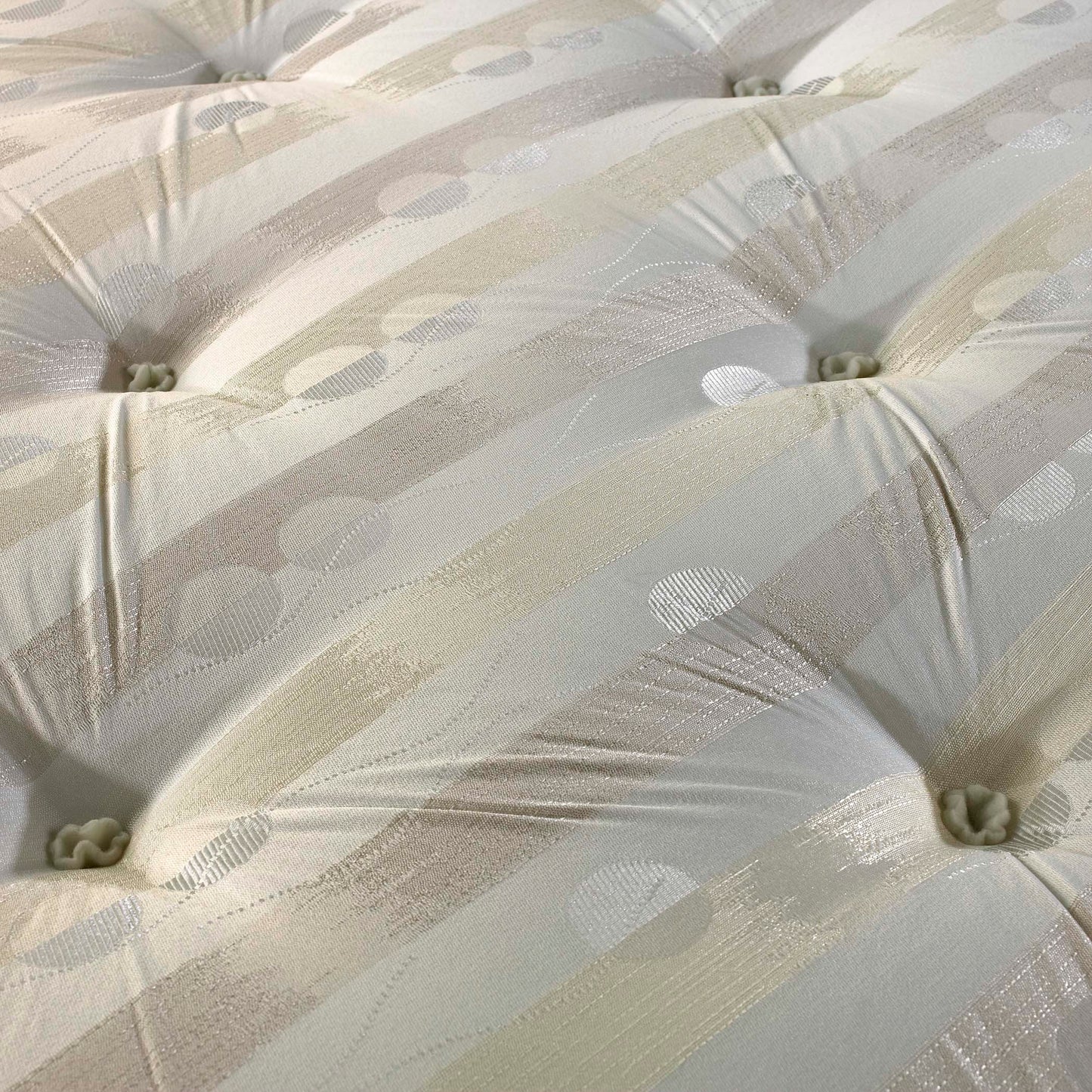 Saffron Bed